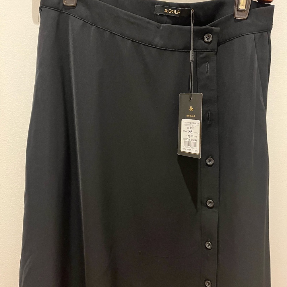 Black midi A-Line skirt with slit for work - Picture 2 of 8